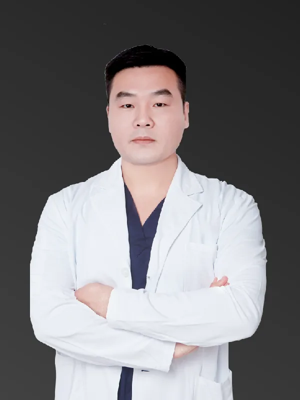 张丙信医师肖像照